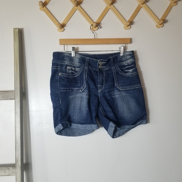 WALLFLOWER WOMEN'S DENIM SHORTS SIZE 11 - Picture 1 of 12